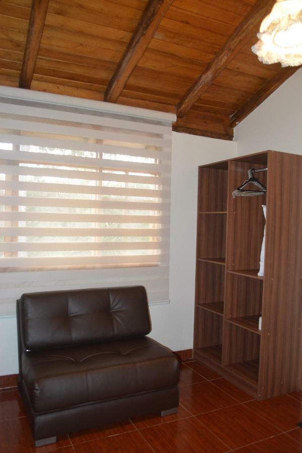 Quinta La Constanza Ξενοδοχείο Tababela Εξωτερικό φωτογραφία